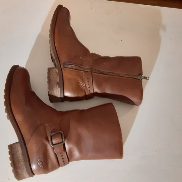UGG genuine leather brown booties - Picture 6 of 7